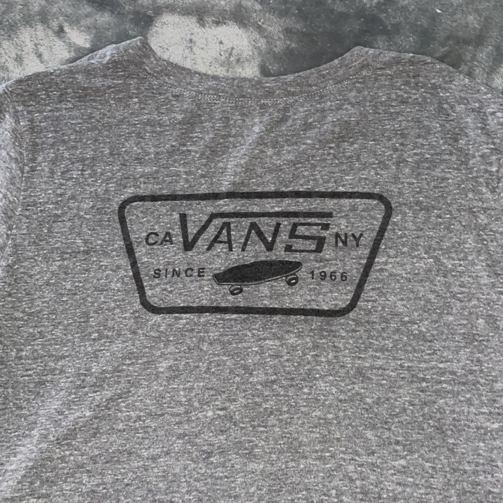 Vans cropped t shirt | good condition | labels except inside one are perfect |